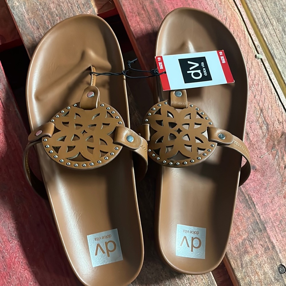 DV Dolce Vita footbed sandal.